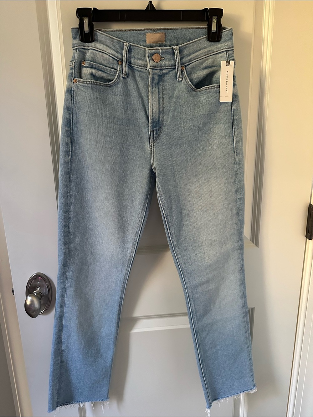 NWT Mother Mid Rise Dazzler Crop Fray Jeans